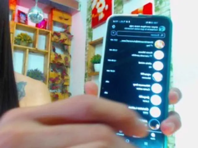 Live sex webcam photo for angelinats #274301373