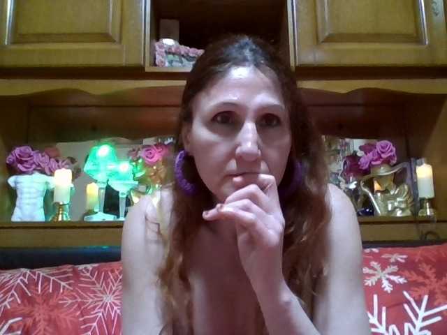 Live sex webcam photo for angelique4 #290276994