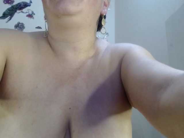 Live sex webcam photo for angellove266 #272247029