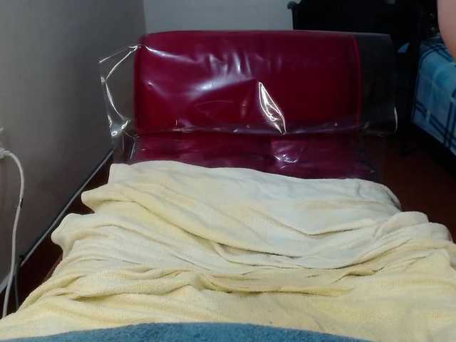 Live sex webcam photo for angellove266 #272984773