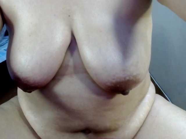 Live sex webcam photo for angellove266 #273186019