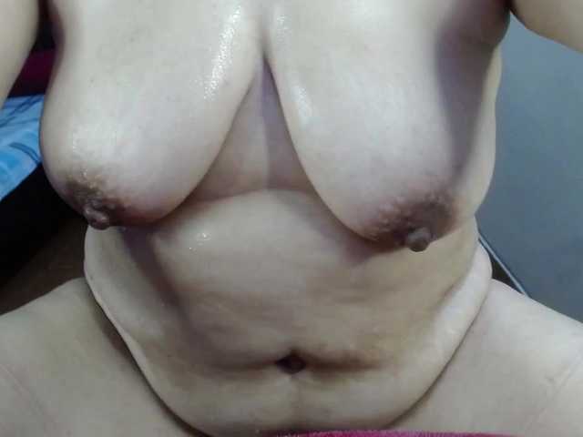 Live sex webcam photo for angellove266 #273191131