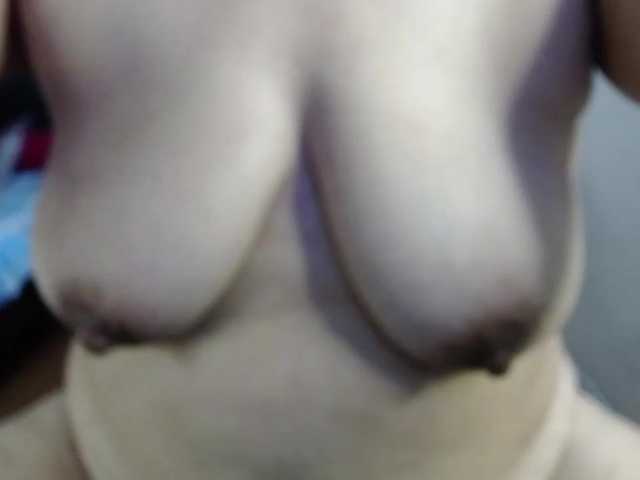 Live sex webcam photo for angellove266 #273246167