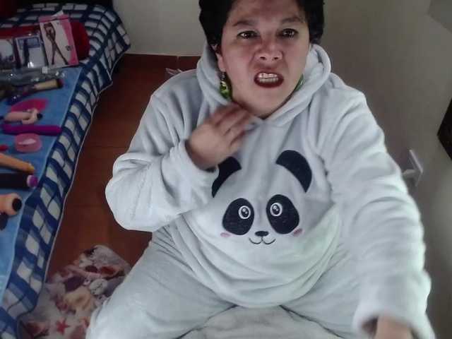 Live sex webcam photo for angellove266 #274438205