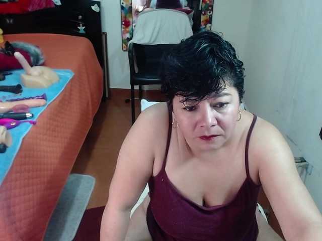 Live sex webcam photo for angellove266 #276481519