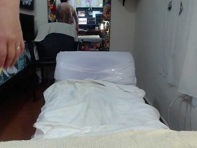 Live sex webcam photo for angellove266 #277603169