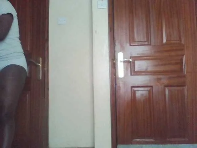 Live sex webcam photo for angelofkenya #275899410