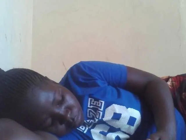 Live sex webcam photo for angelofkenya #276070417