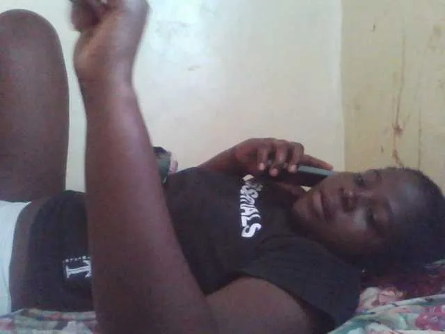 Live sex webcam photo for angelofkenya #276836483