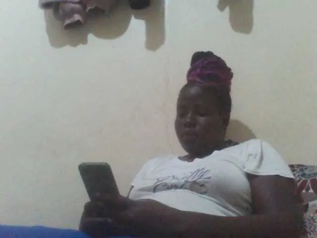 Live sex webcam photo for angelofkenya #276956084