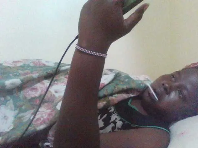 Live sex webcam photo for angelofkenya #277430115