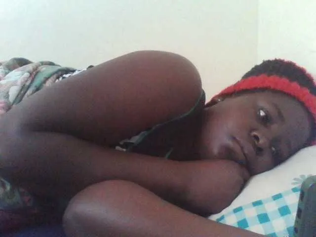 Live sex webcam photo for angelofkenya #277434038