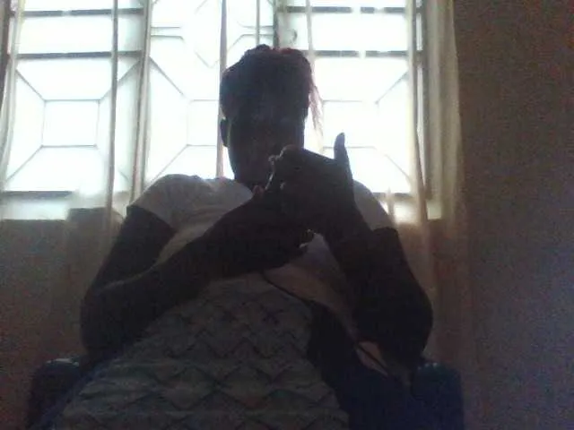 Live sex webcam photo for angelofkenya #277447951