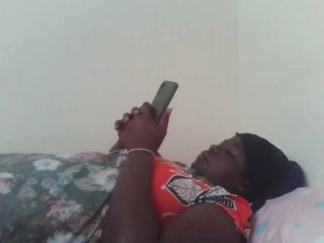 Live sex webcam photo for angelofkenya #277474396