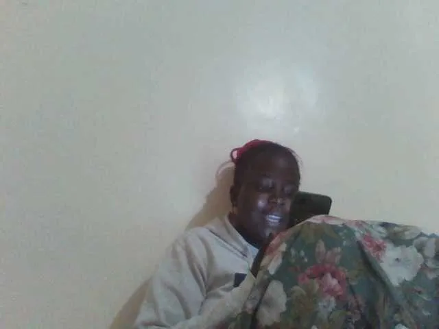 Live sex webcam photo for angelofkenya #277652114