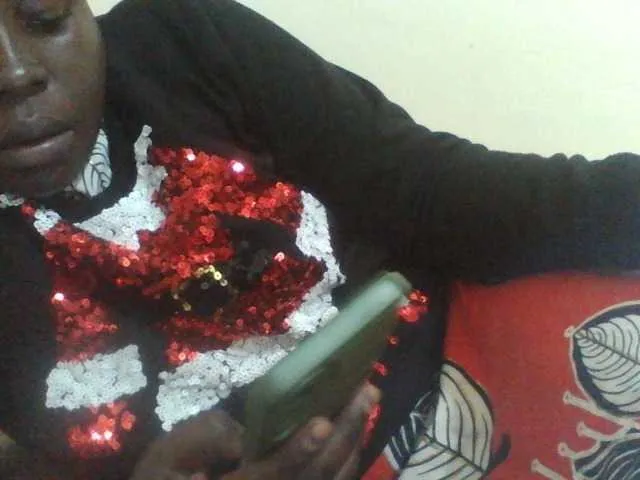 Live sex webcam photo for angelofkenya #277665603