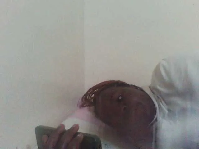Live sex webcam photo for angelofkenya #277818693