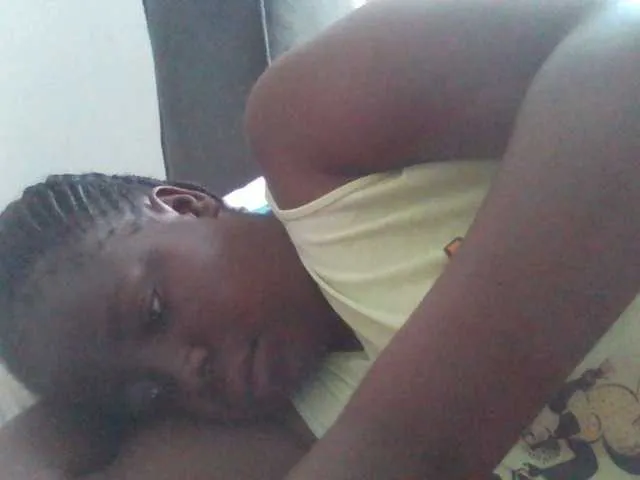 Live sex webcam photo for angelofkenya #289921283