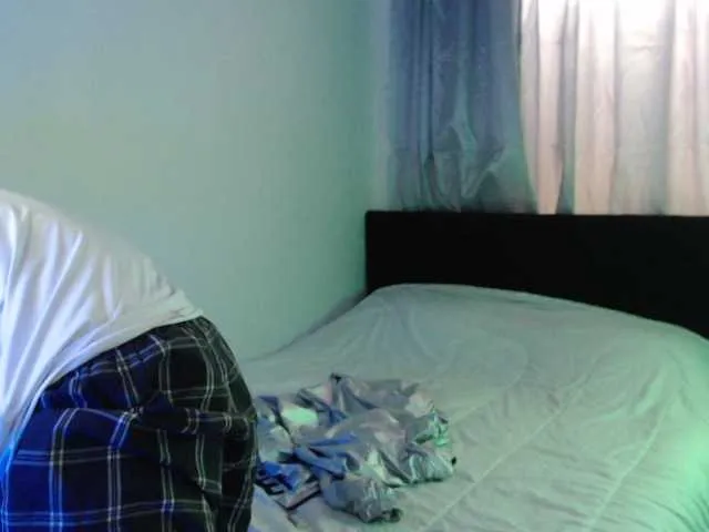 Live sex webcam photo for angelscorpio #275553192