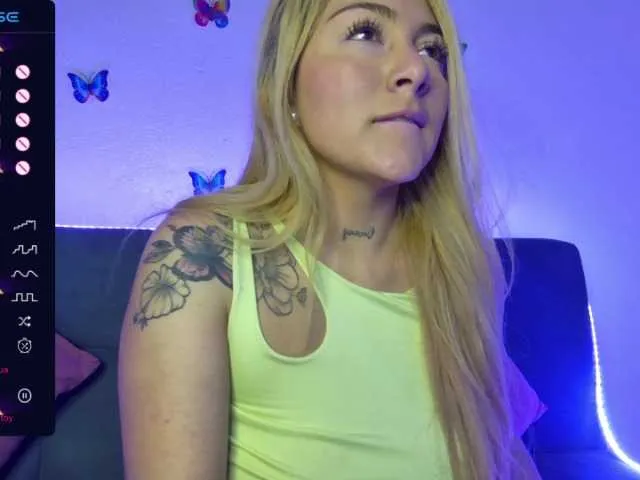 Live sex webcam photo for aniiha #278076572