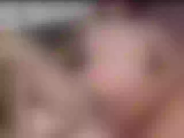 Live sex webcam photo for anikaweb8 #275506576