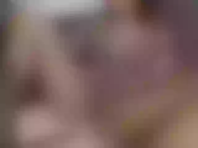 Live sex webcam photo for anikaweb8 #275585629