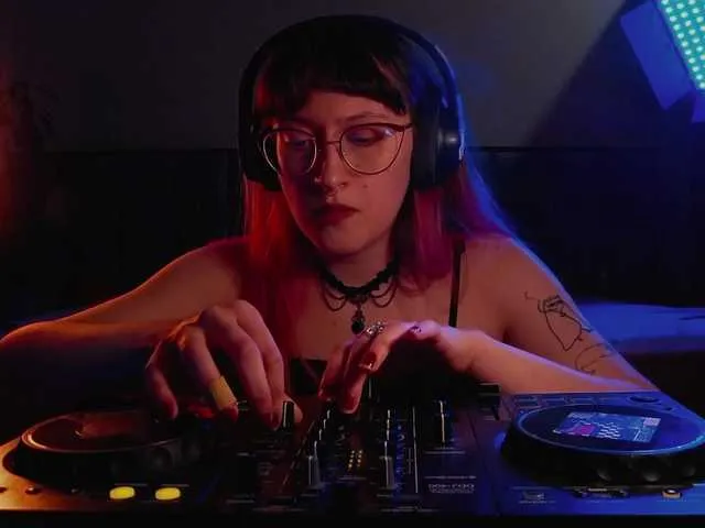 Live sex webcam photo for anime-couple #290538854