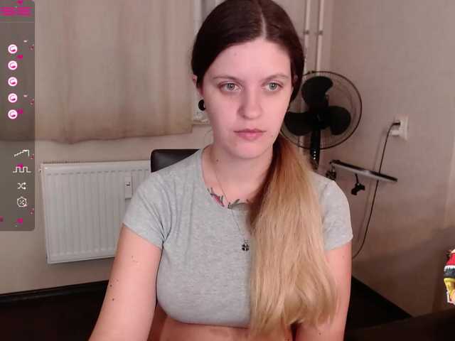 Live sex webcam photo for ann-mikele #276378063