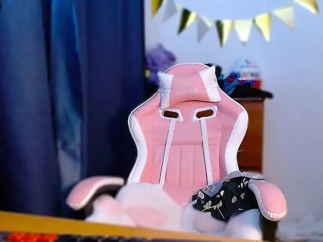 Live sex webcam photo for ann-mikele #290589683