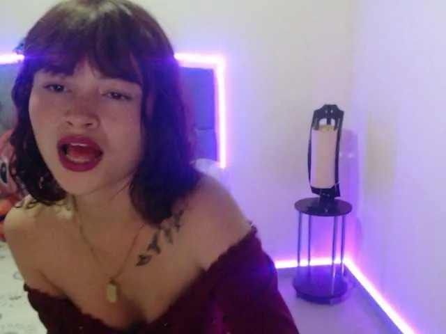 Live sex webcam photo for anna-herrera #272625439