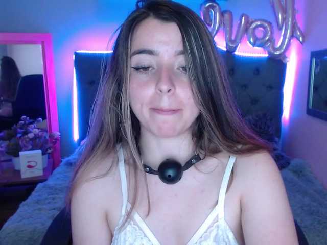 Live sex webcam photo for anna-rosee #272027226
