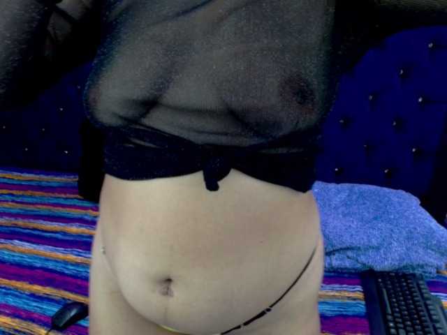 Live sex webcam photo for anna21xx #277907803