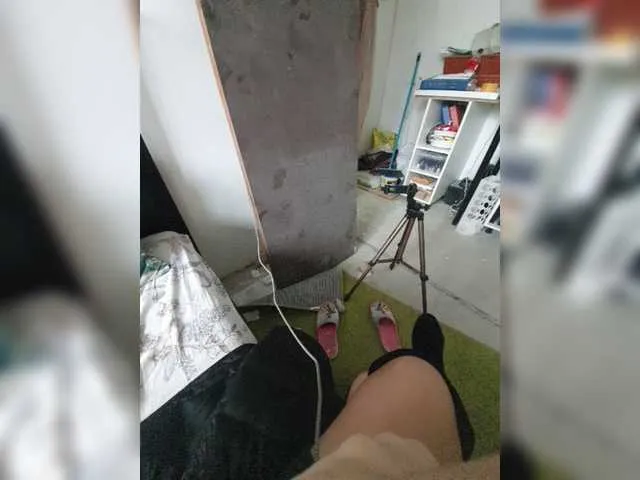 Live sex webcam photo for annaaaaa #272525537