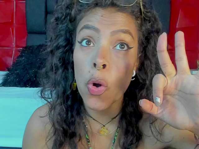 Live sex webcam photo for annachernova4u #276813573