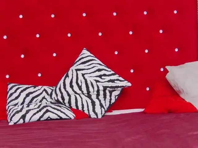 Live sex webcam photo for annamontrix #272417221