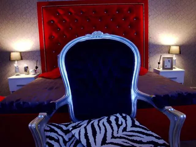 Live sex webcam photo for annamontrix #273289146