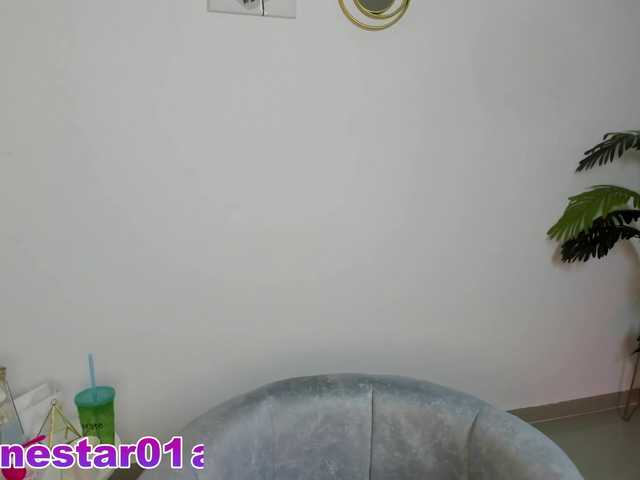 Live sex webcam photo for anne-star1 #278214565