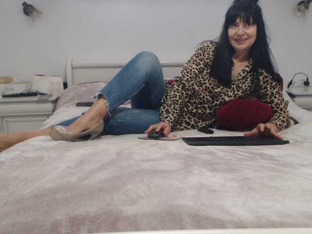 Live sex webcam photo for anne5 #272811123