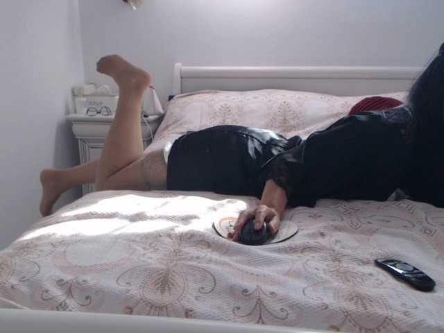 Live sex webcam photo for anne5 #273416019