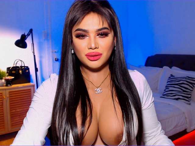 Live sex webcam photo for annehart #273168601