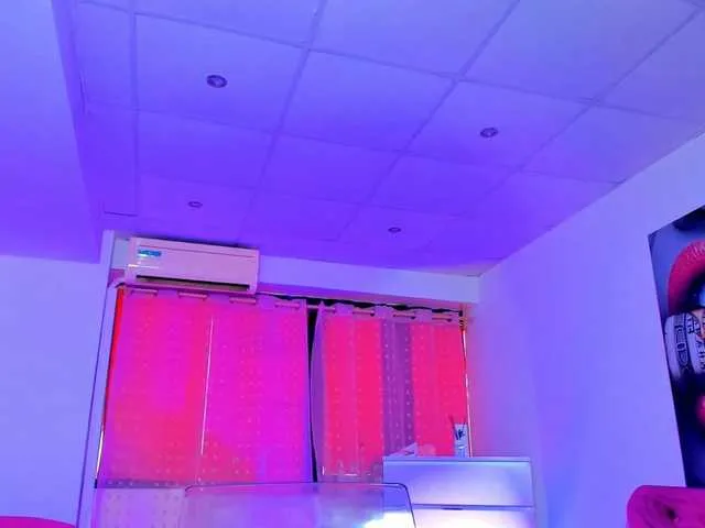 Live sex webcam photo for anneswhite #276473783