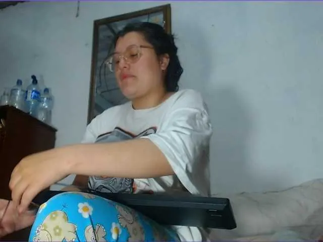 Live sex webcam photo for anni-jones #292362973