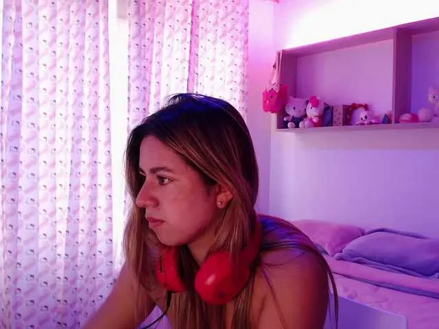 Live sex webcam photo for anniax #273451655