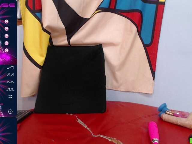 Live sex webcam photo for annie-adams #271805024