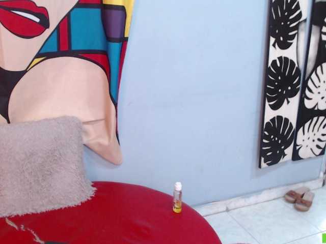 Live sex webcam photo for annie-adams #272086238