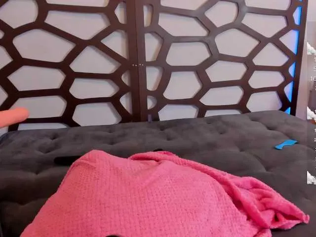 Live sex webcam photo for annie-barozzi #276900179