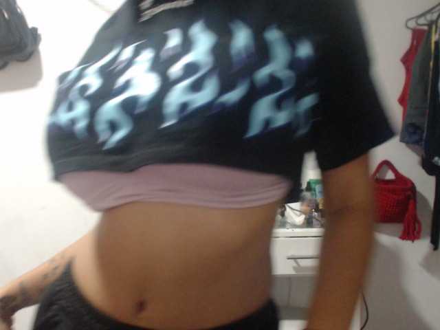 Live sex webcam photo for annieclark #273147753
