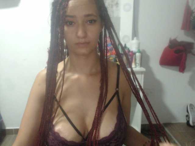 Live sex webcam photo for annieclark #273333398