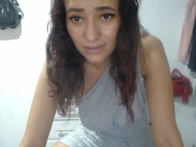 Live sex webcam photo for annieclark #273479211