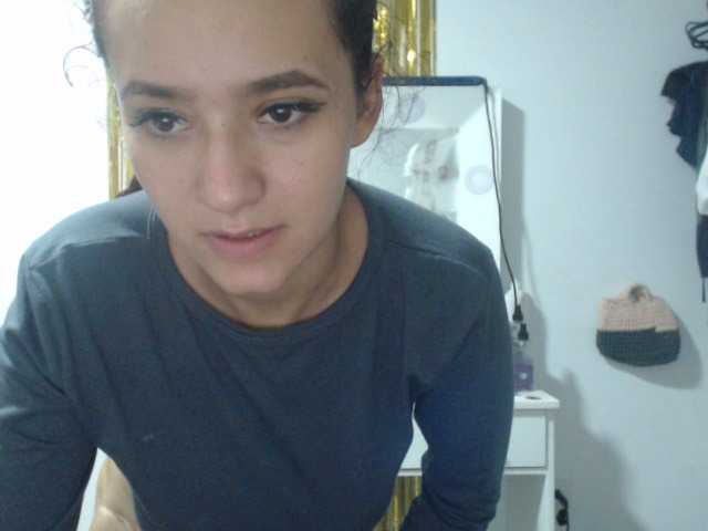Live sex webcam photo for annieclark #273810526